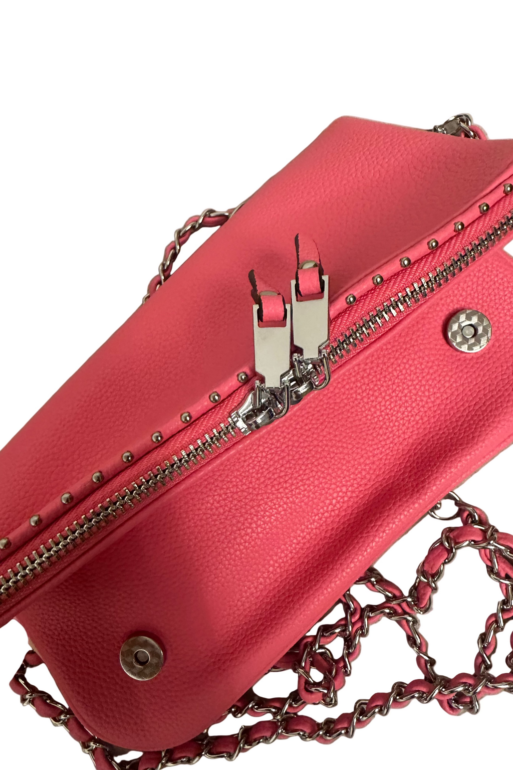 BANDOLERA CON TACHUELAS EN SOLAPA