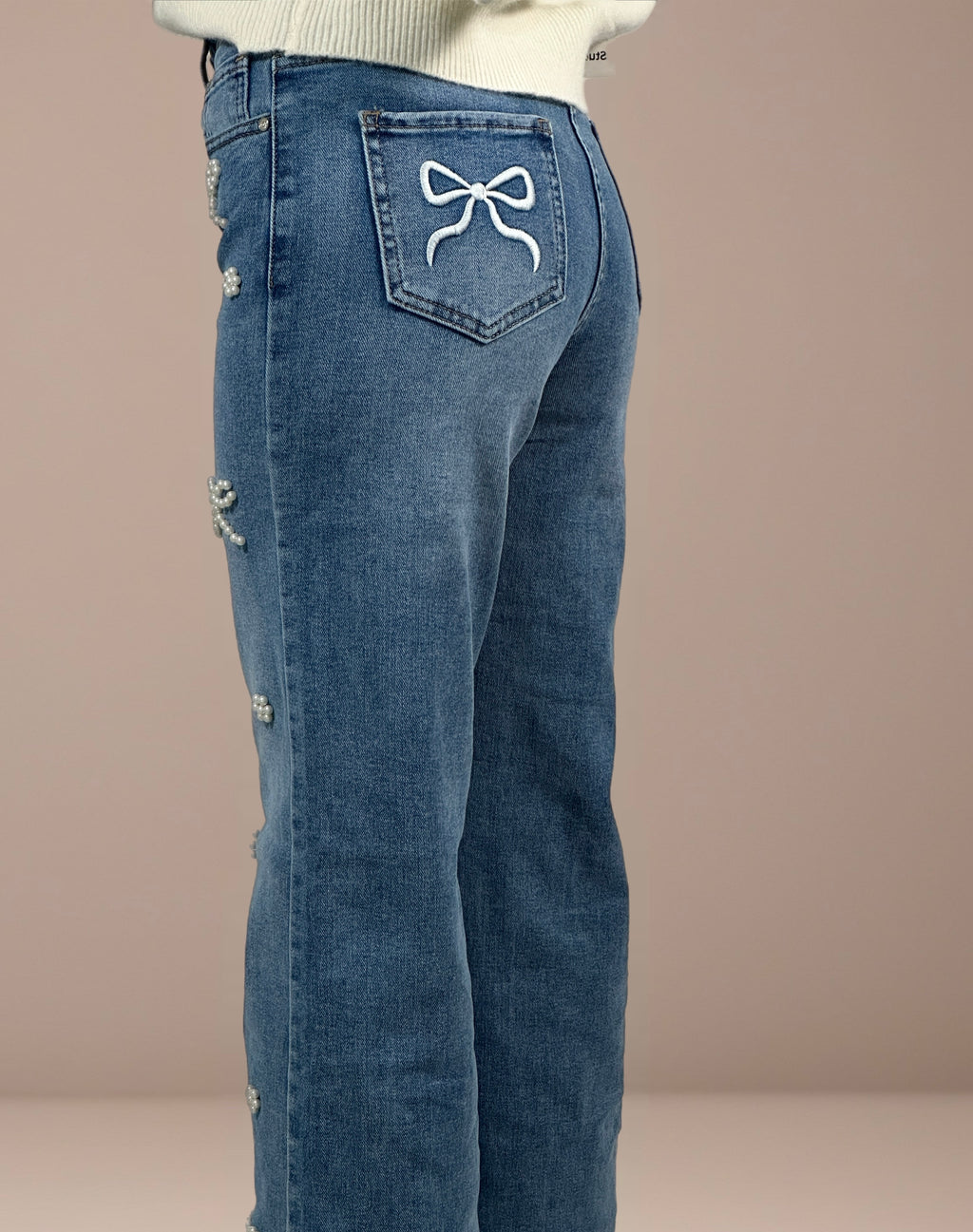 JEANS WIDE LEG BORDADO PERLAS TIRO MEDIO